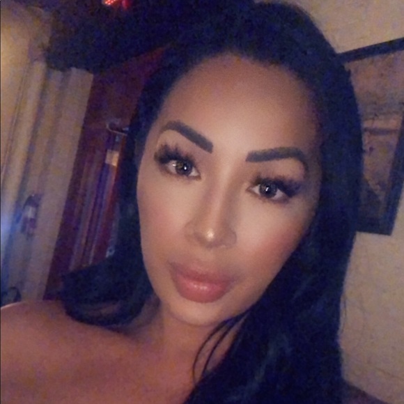 Meet your Posher, Theda - Picture 1 of 1